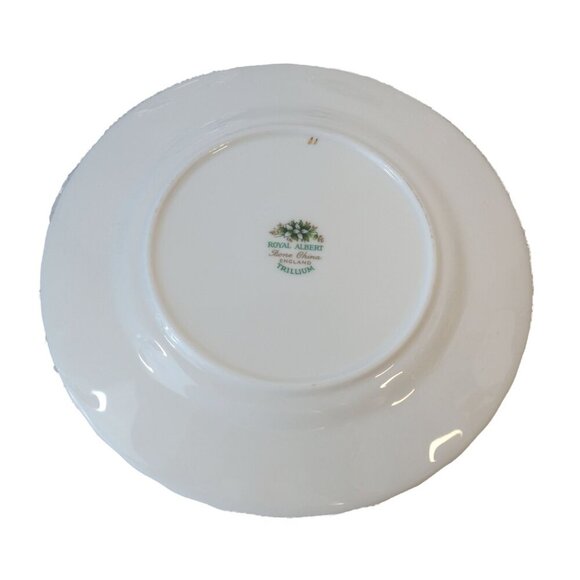 Vintage Set of 4 Royal Albert Bread Plates Trillium Pattern Made in England Bone - Picture 5 of 5